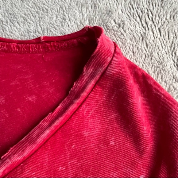 Harley-Davidson V-Neck Logo Wings Graphic T-Shirt Tee Acid Wash Distressed Red - Picture 5 of 16